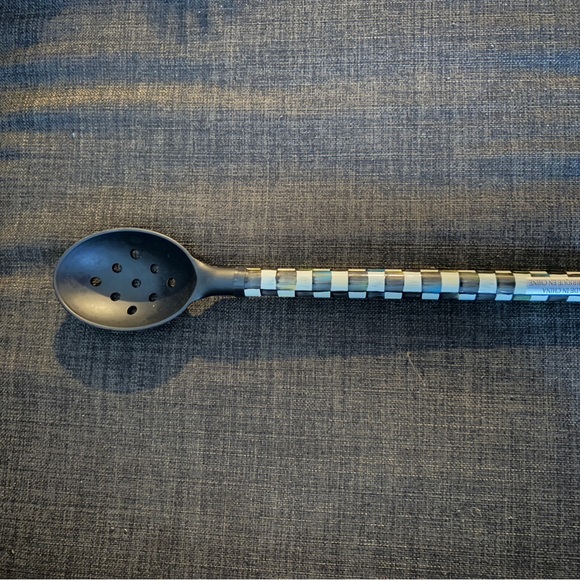 items around the house…kitchen - Picture 12 of 13